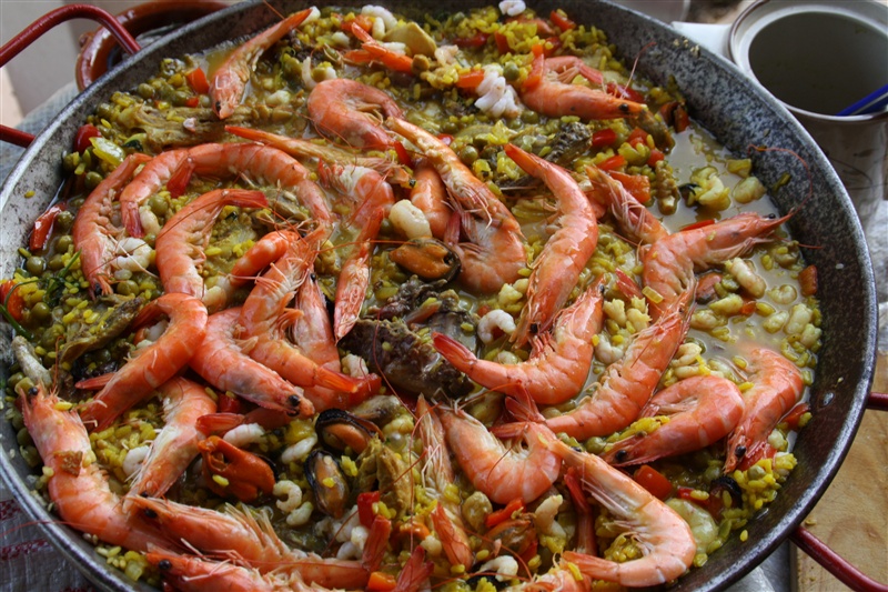 Mallorquinische Spezialitäten von Sommerküche und Gartengrill – Foto 1